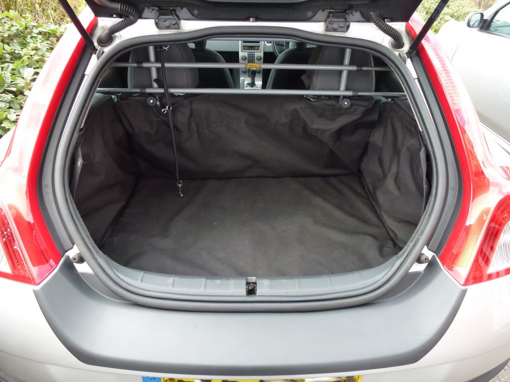 Citigo bootliner fitted with top dog pics Škoda Citigo BRISKODA